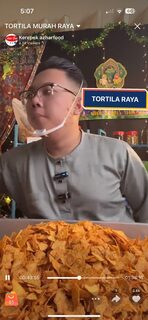 Dated Shopee Live session still: Tortilla Raya, Kerepek azharfood.