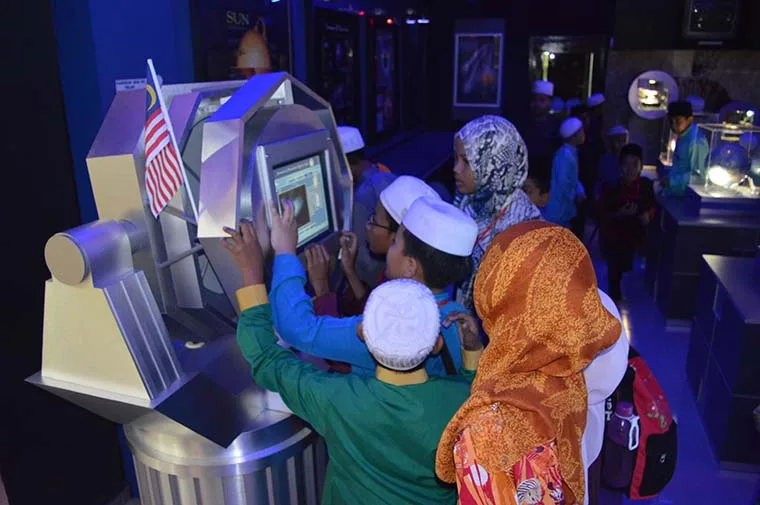 Kompleks Falak Al-Khawarizmi - kiosk03
