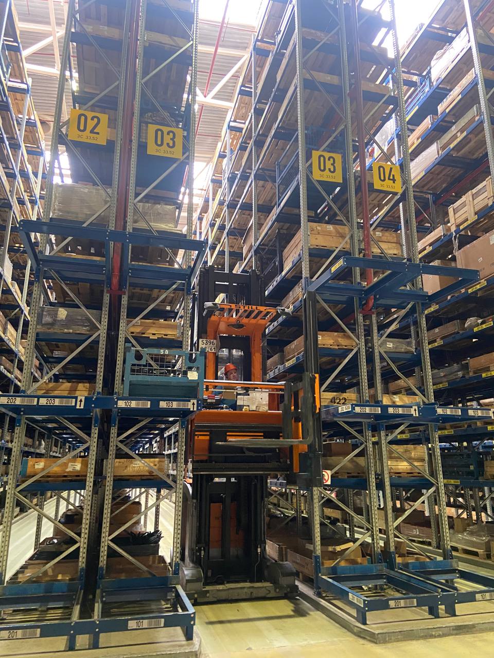 Inventory operations context — scenario “Inventory Inventory Valuation Agent” runs as a detached NeuralOps agent.